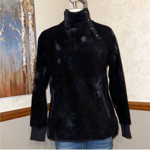 GreenTea Tie-Dye Fleece Top